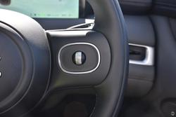 2025 MG IM6 Platinum