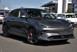 2025 MG IM6 Platinum