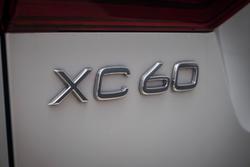 2025 Volvo XC60 Ultra T8 Plug-In Hybrid Dark