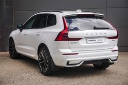 2025 Volvo XC60 Ultra T8 Plug-In Hybrid Dark