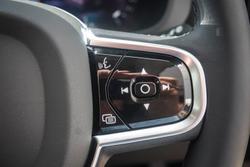 2025 Volvo XC60 Ultra T8 Plug-In Hybrid Dark