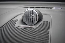 2025 Volvo XC60 Ultra T8 Plug-In Hybrid Dark