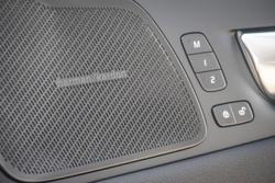 2025 Volvo XC60 Plus T8 Plug-In Hybrid Dark