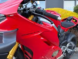 2025 DUCATI PANIGALE V4 S Red