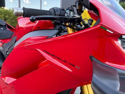 2025 DUCATI PANIGALE V4 S Red