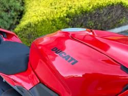 2025 DUCATI PANIGALE V4 S Red