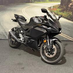 2023 Yamaha YZF-R3 Black
