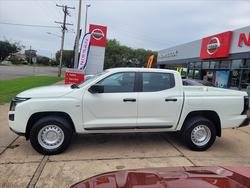 2026 Nissan Navara SL