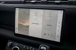 2024 Land Rover Defender 130 P400 Outbound