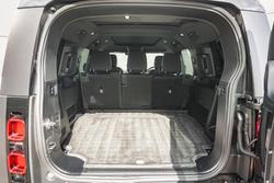 2024 Land Rover Defender 130 P400 Outbound