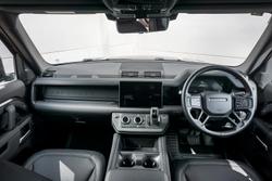 2024 Land Rover Defender 130 P400 Outbound