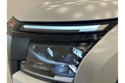 2026 Nissan Navara PRO-4X D27 MY26 4X4 Dual Range Blizzard White