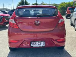 2016 Hyundai Accent Active