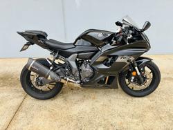 Yamaha YZF-R7LA