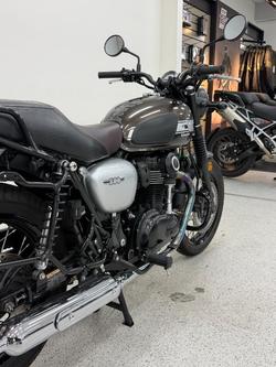 2019 Kawasaki W800 CAFE BLACK/GREY
