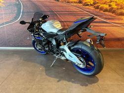 2025 Yamaha YZF-R1M R1 Silver