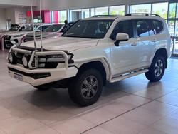 2022 Toyota LANDCRUISER LC300 3.3L V6 DSL VX 7 Seats