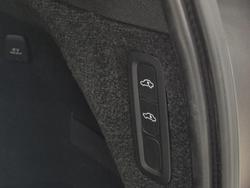 2021 Volvo XC90 B6 R-Design