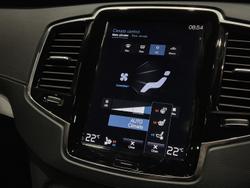 2021 Volvo XC90 B6 R-Design