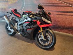 2025 Aprilia RSV4 1100 Factory RSV4 Black