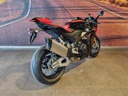 2025 Aprilia RSV4 1100 Factory RSV4 Black