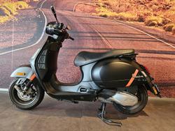 2024 Vespa GTS 300 Super Sport 300 GTS Black