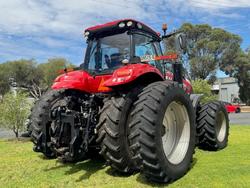 2018 CASE IH Magnum 340