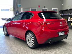 2013 Alfa Romeo Giulietta Distinctive JTD-M Series 0 MY13 Alfa Red