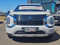 2022 Mitsubishi Outlander LS