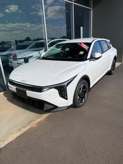 2025 Kia K4 Sport+