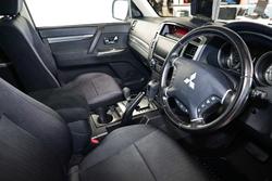 2015 Mitsubishi Pajero GLX