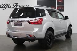 2015 Isuzu MU-X LS-T