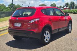 2010 Nissan Dualis ST J10 Series II MY10 Flame Red