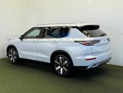 2025 Mitsubishi Outlander Aspire