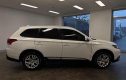 2019 Mitsubishi Outlander ES