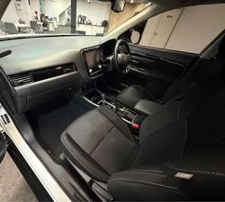 2019 Mitsubishi Outlander ES