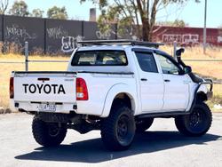2006 Toyota Hilux SR KUN26R MY05 4X4 Glacier White