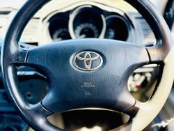 2006 Toyota Hilux SR KUN26R MY05 4X4 Glacier White