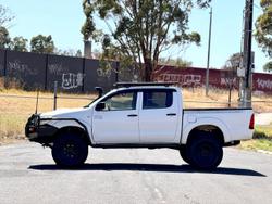 2006 Toyota Hilux SR KUN26R MY05 4X4 Glacier White