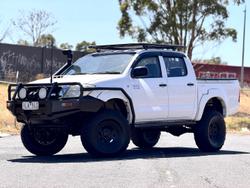 2006 Toyota Hilux SR KUN26R MY05 4X4 Glacier White