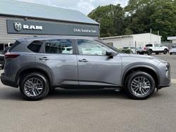 2025 Nissan X-TRAIL ST