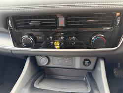 2025 Nissan X-TRAIL ST