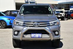 2016 Toyota Hilux SR5