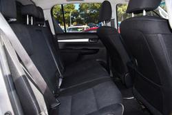 2016 Toyota Hilux SR5