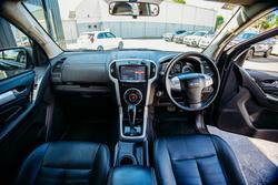 2017 Isuzu MU-X LS-T