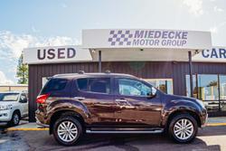 2017 Isuzu MU-X LS-T