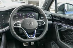 2023 Volkswagen Touareg R