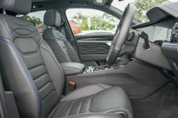 2023 Volkswagen Touareg R