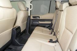 2025 Toyota Landcruiser Prado VX