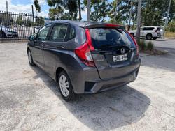 2016 HONDA JAZZ VTi